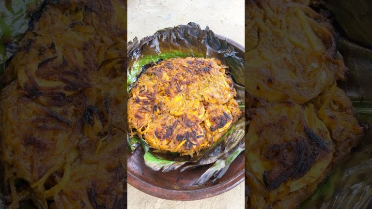 Delicious Egg Potato Paturi in Banana Leaf #shorts #eggcurry #potatocurry #recipe