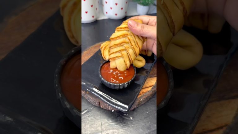 Unique crispy samosa #shorts #recipe #snacks #samosa #potato #shortsfeed #trending #viral #cooking