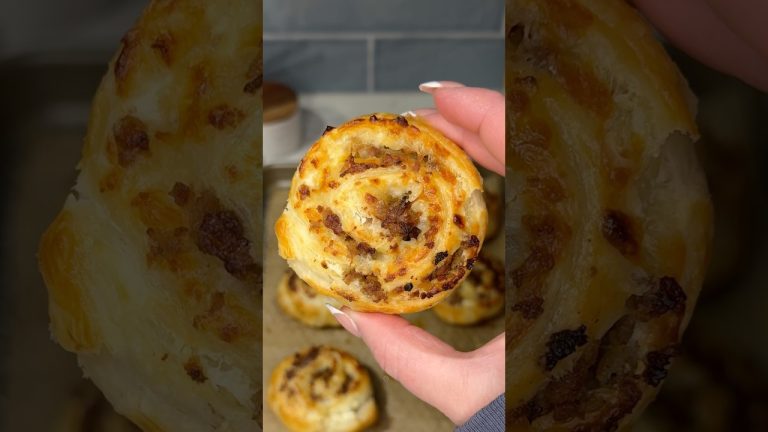 viral sausage cream cheese pinwheels recipe 😋 #recipe #cooking #food #shorts #easyrecipe #cheese