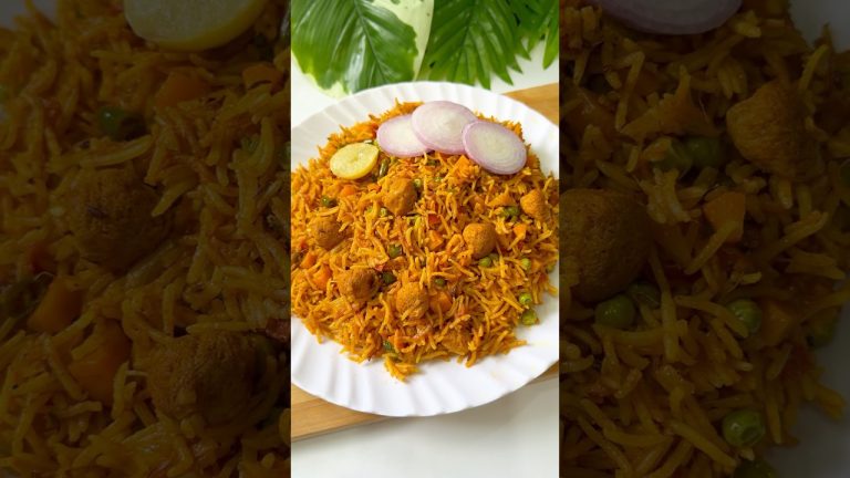 Soya Masala Pulao Recipe #shorts #soyachunks #soyabean #recipe #trending #viral #shortsfeed #cooking
